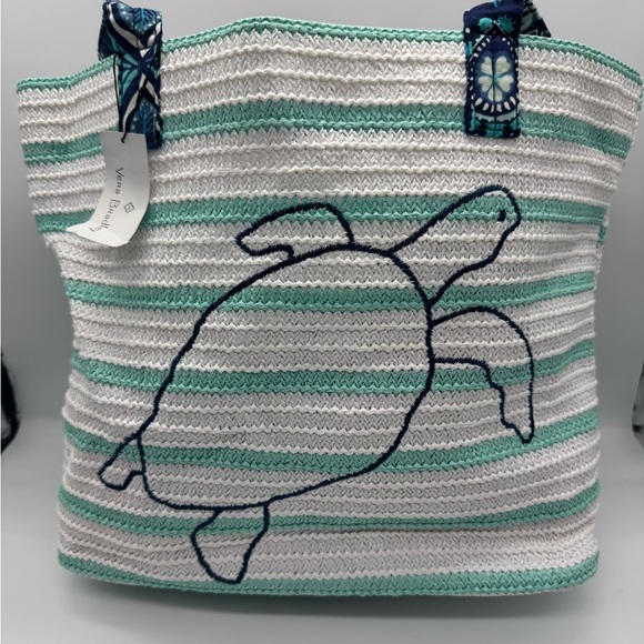 Vera Bradley Handbags - NWT Vera Bradley Sea Turtle Straw Beach Tote.